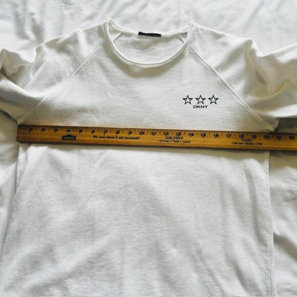 DKNY Ladies Top Medium White Logo Raw Hems read - Picture 4 of 7